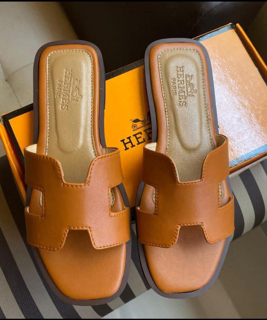 HERMIES FLAT SLIPPER