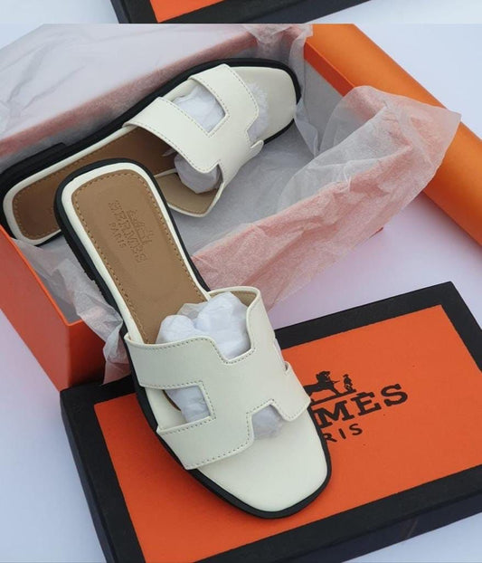 HERMIES FLAT SLIPPER