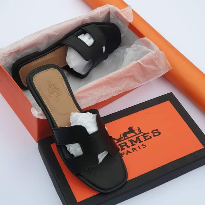 HERMIES FLAT SLIPPER