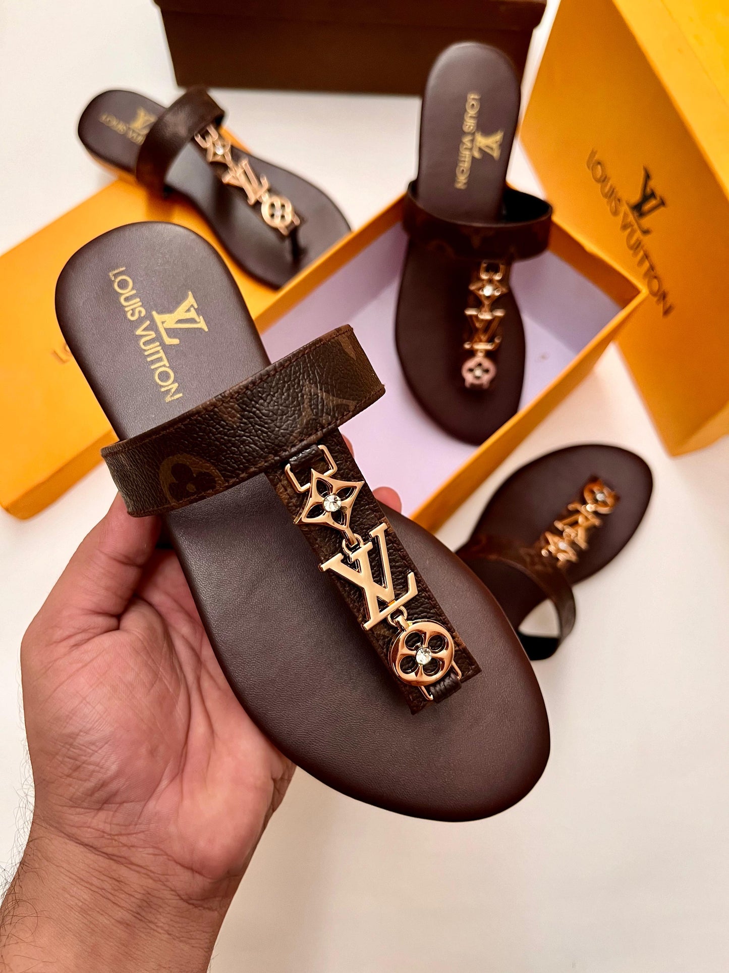 LOUIS VUITTON FLAT SANDALS