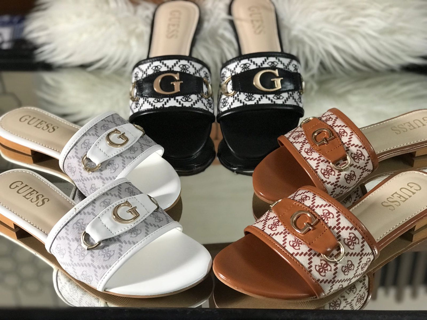 Guess Slipper
