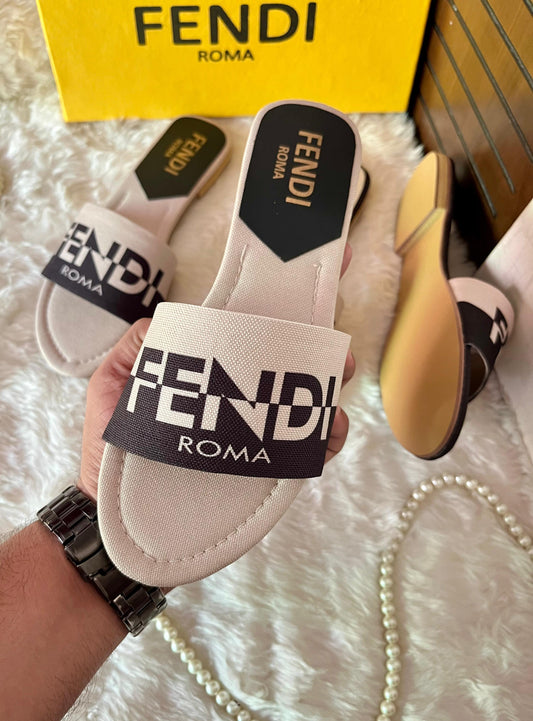 Fendi Roma Slipper