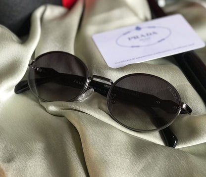 PRADA Sunglass