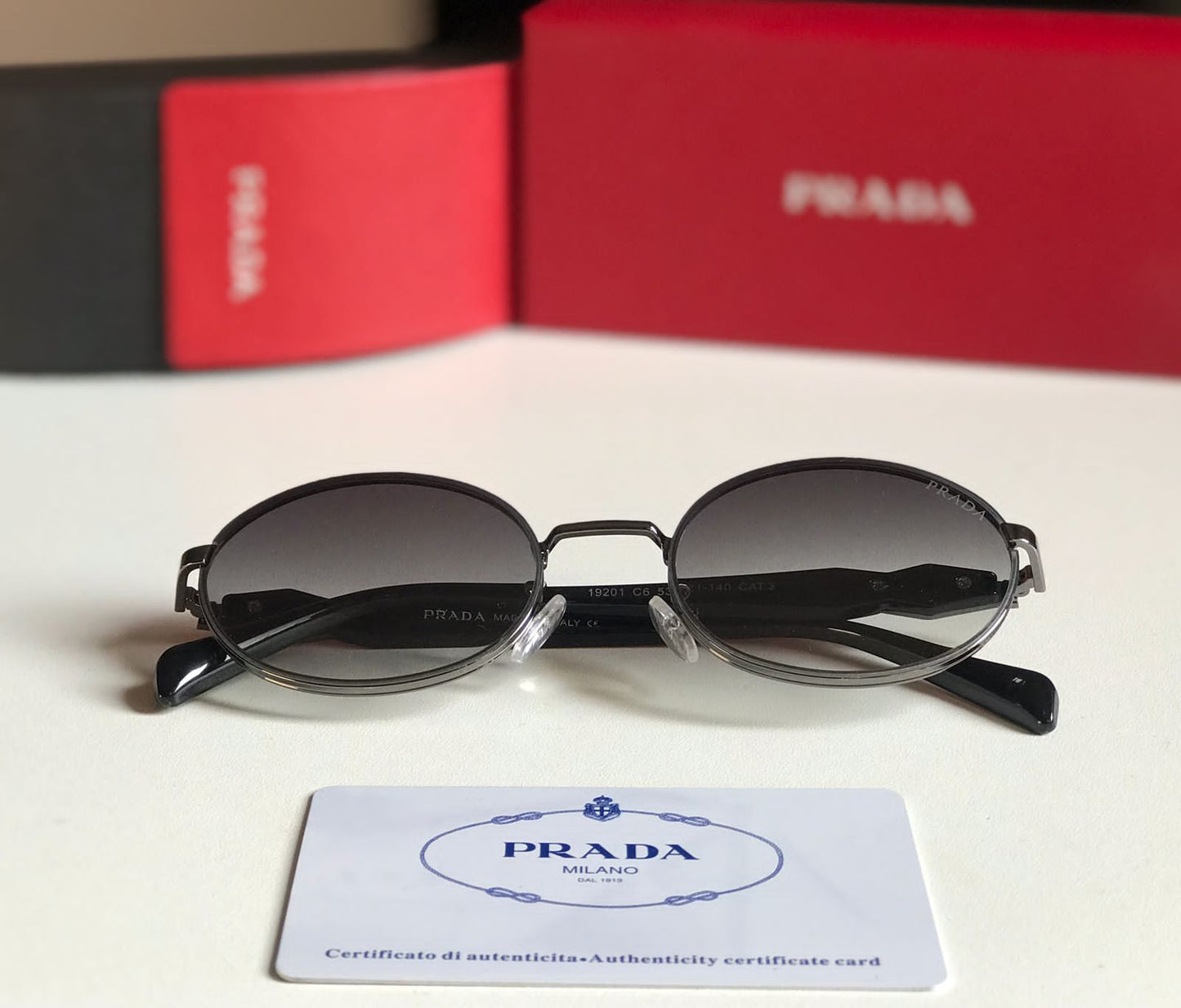 PRADA Sunglass