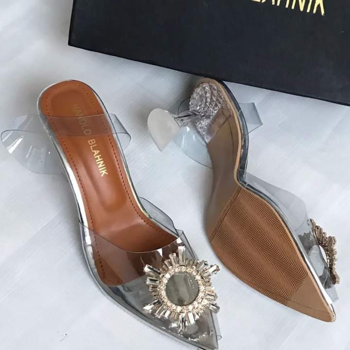 MANOLO Heel