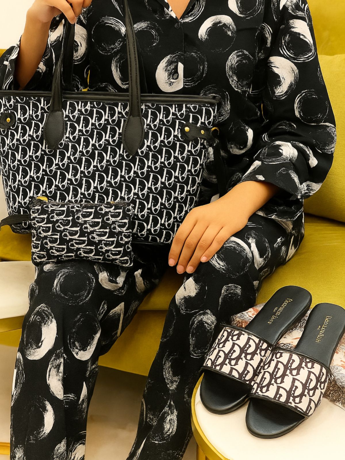 Dior Slipper & Tote Bag Set