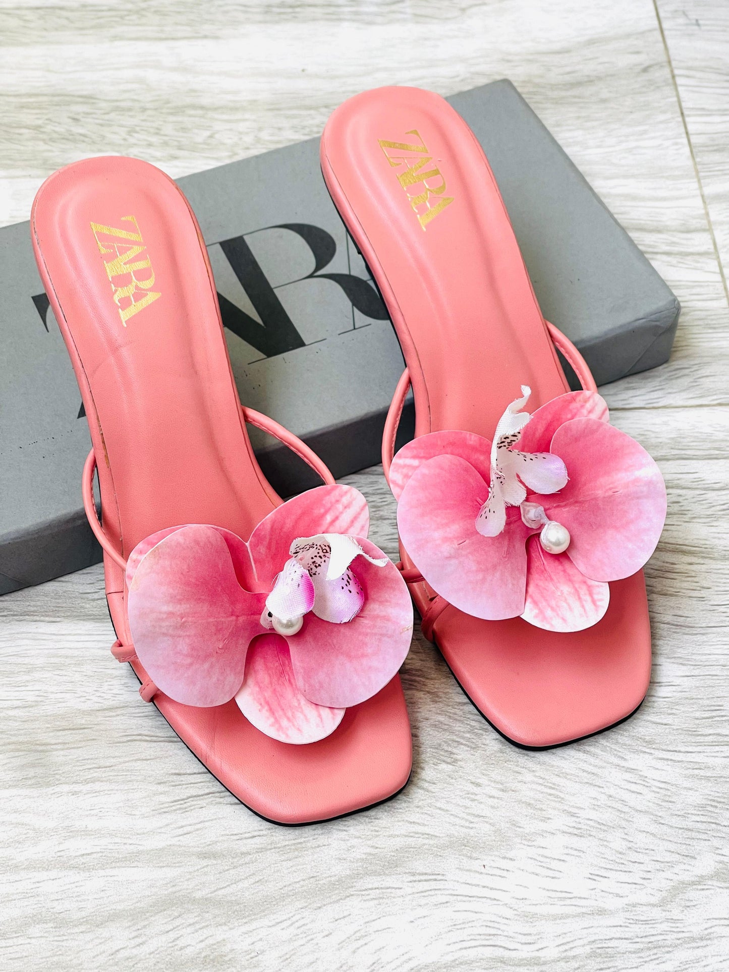 ZARA FLOWER HEELS