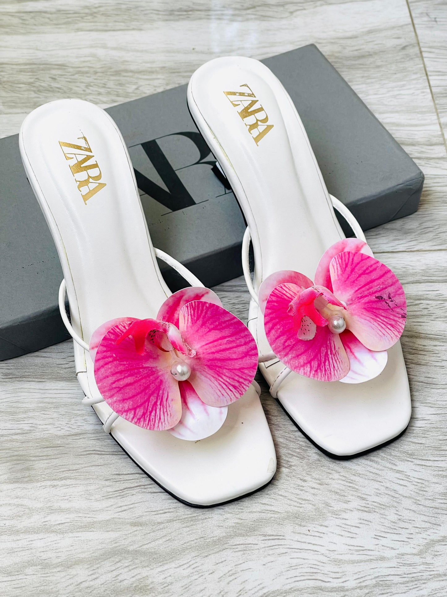 ZARA FLOWER HEELS