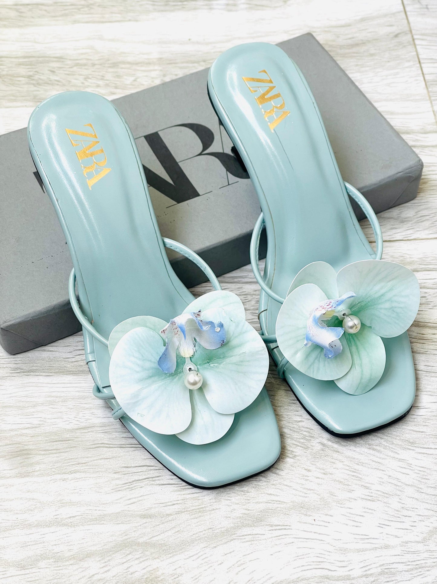 ZARA FLOWER HEELS