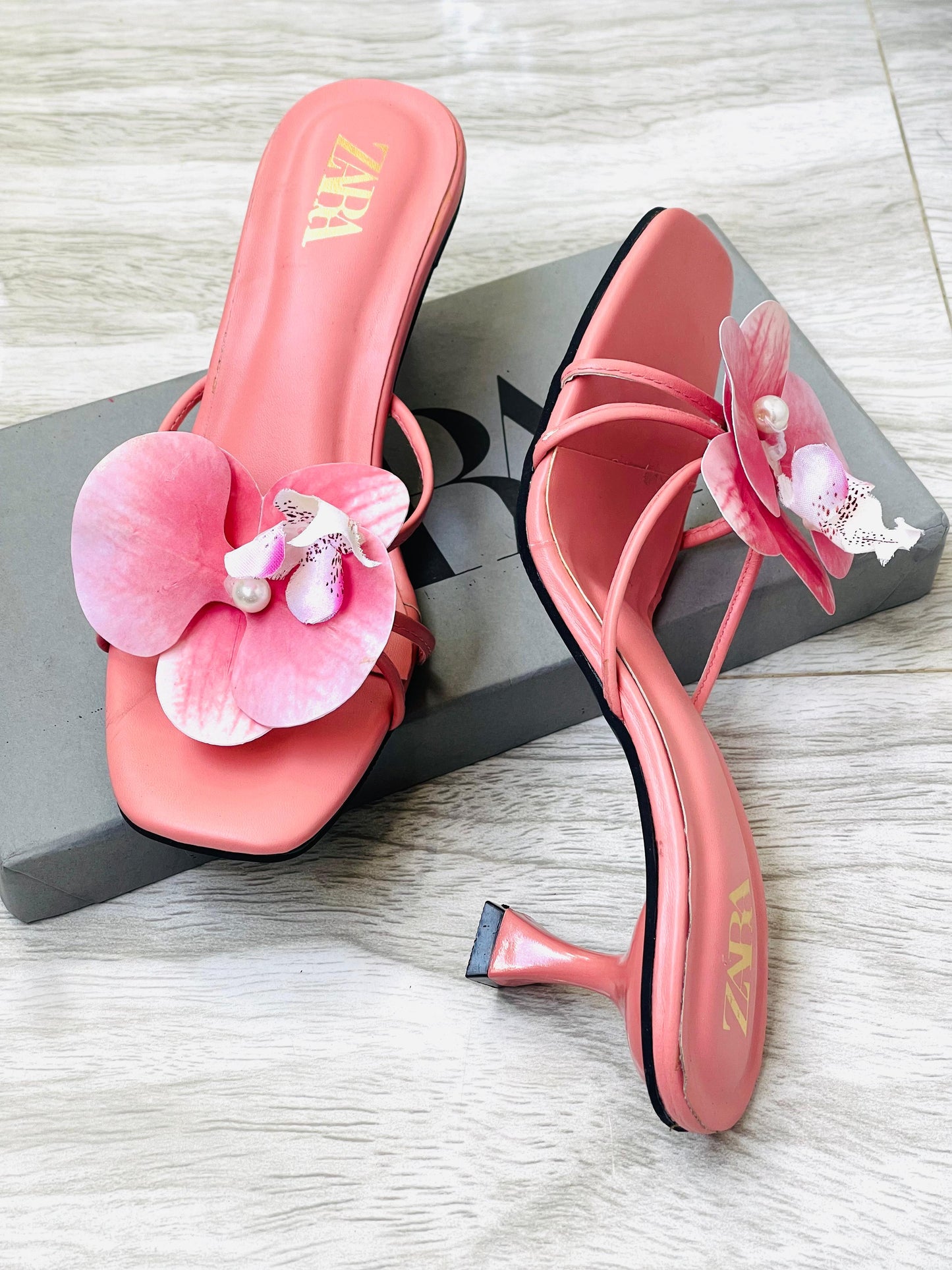 ZARA FLOWER HEELS