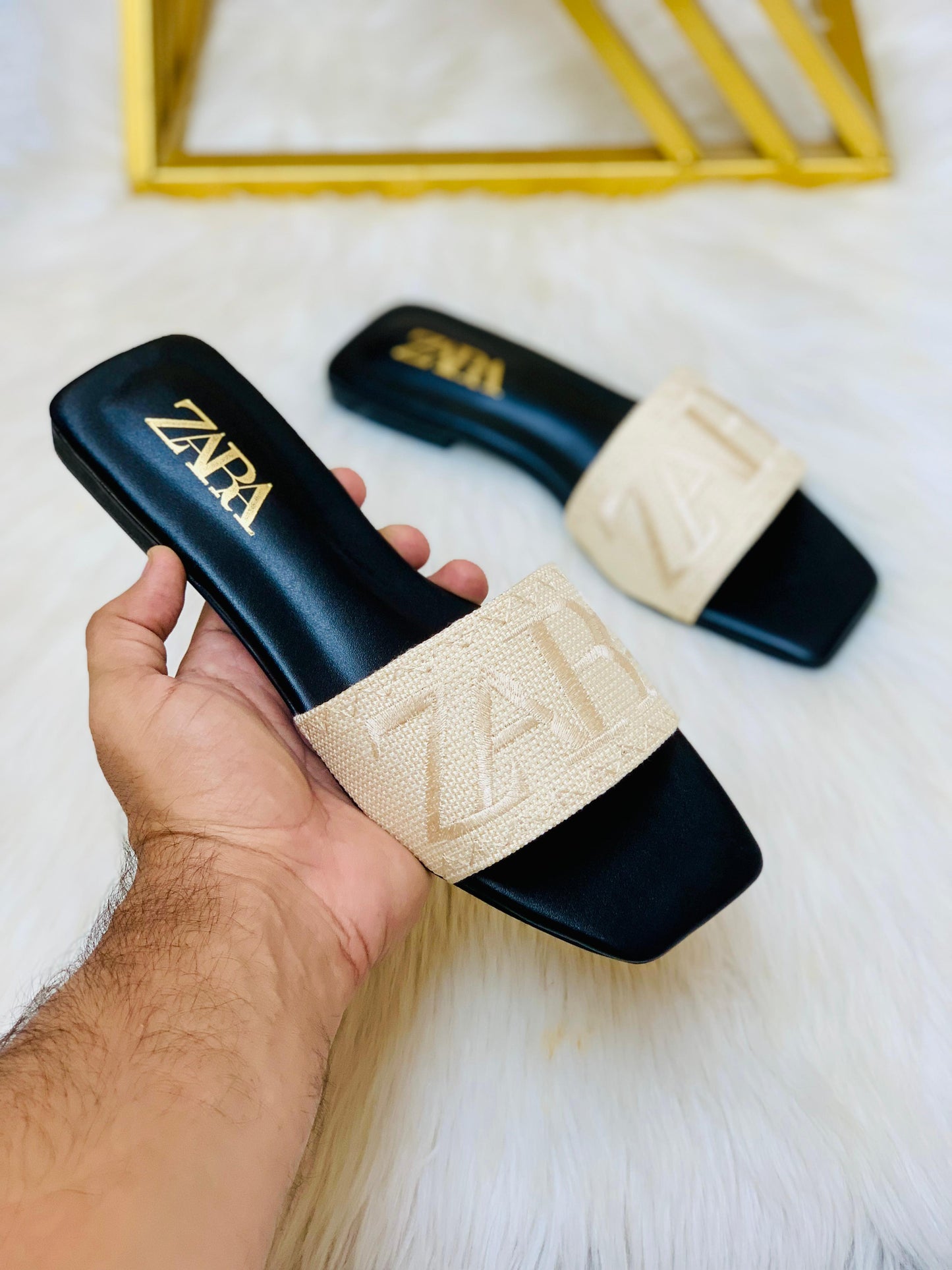 Zara Embroidery Slipper
