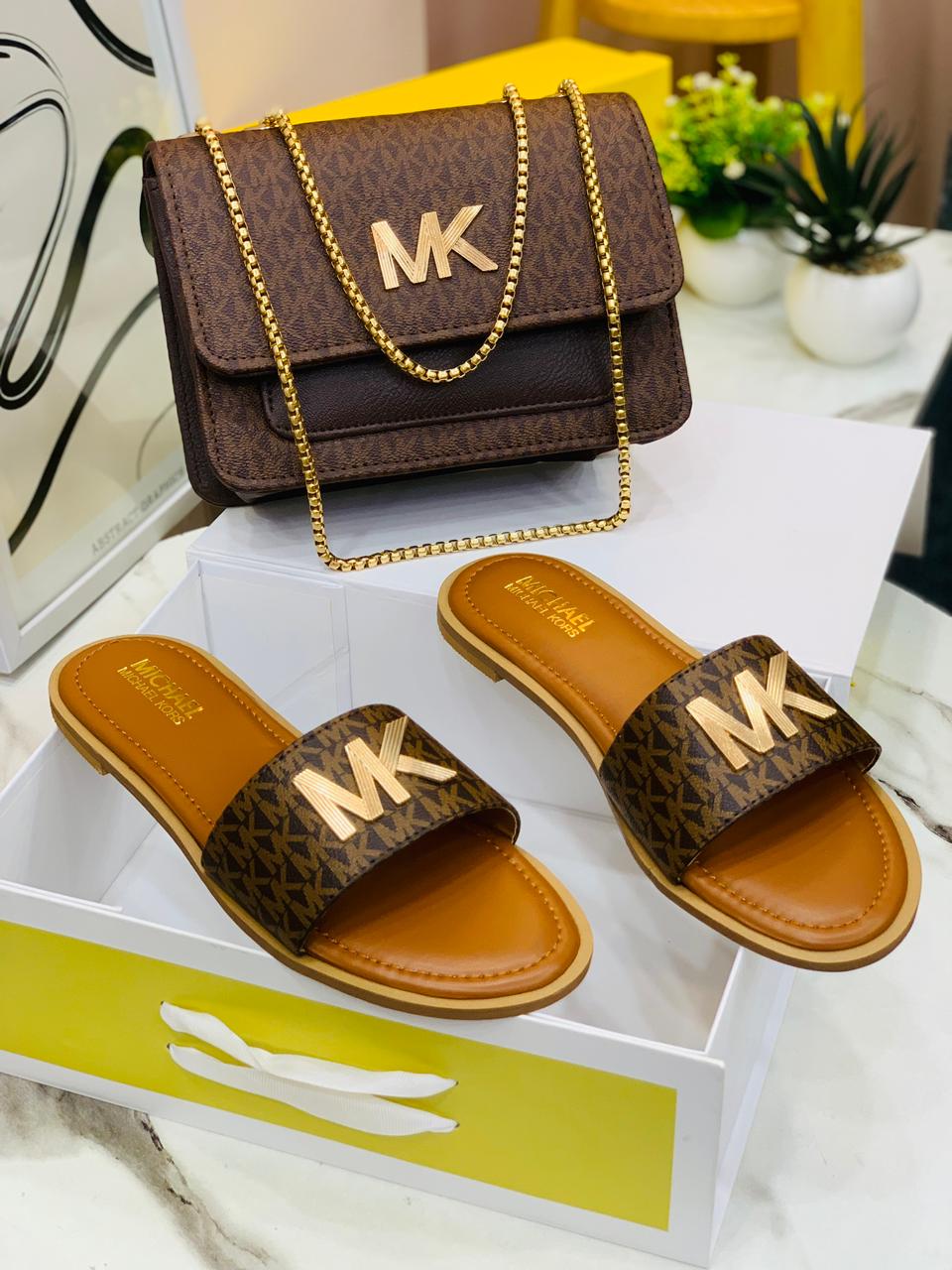 Michael Kors Bag & Slipper Set